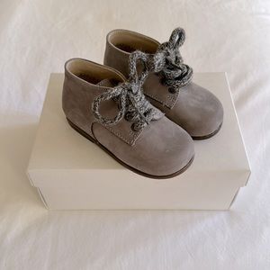 Bonpoint - Grey Suede Baby Boots, Size EU22